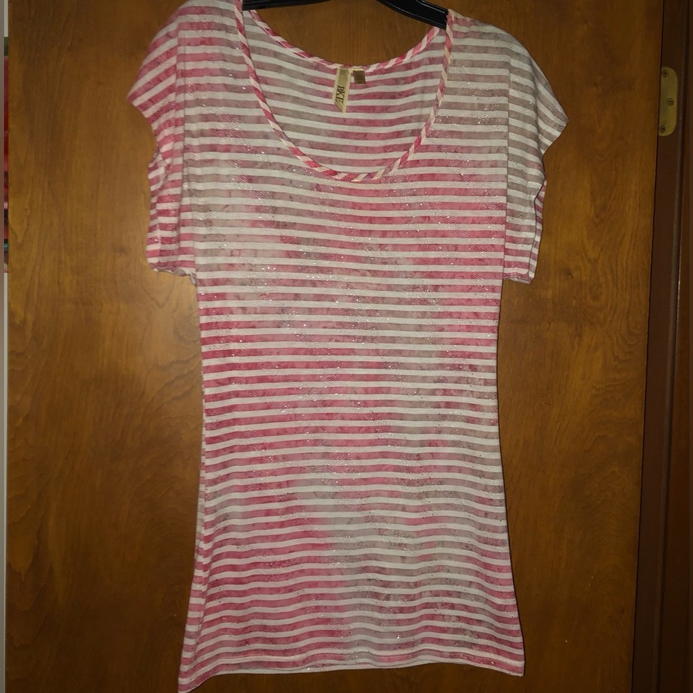 Buckle BKE Striped flutter sleeve top. Size M